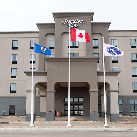 Hampton Inn By Hilton Lloydminster Exterior photo